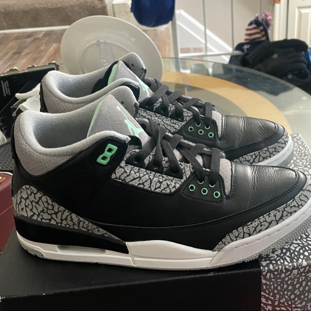Air Jordan 3 Retro 9.5 Black and Gray High-Top Sneakers with Green Accents